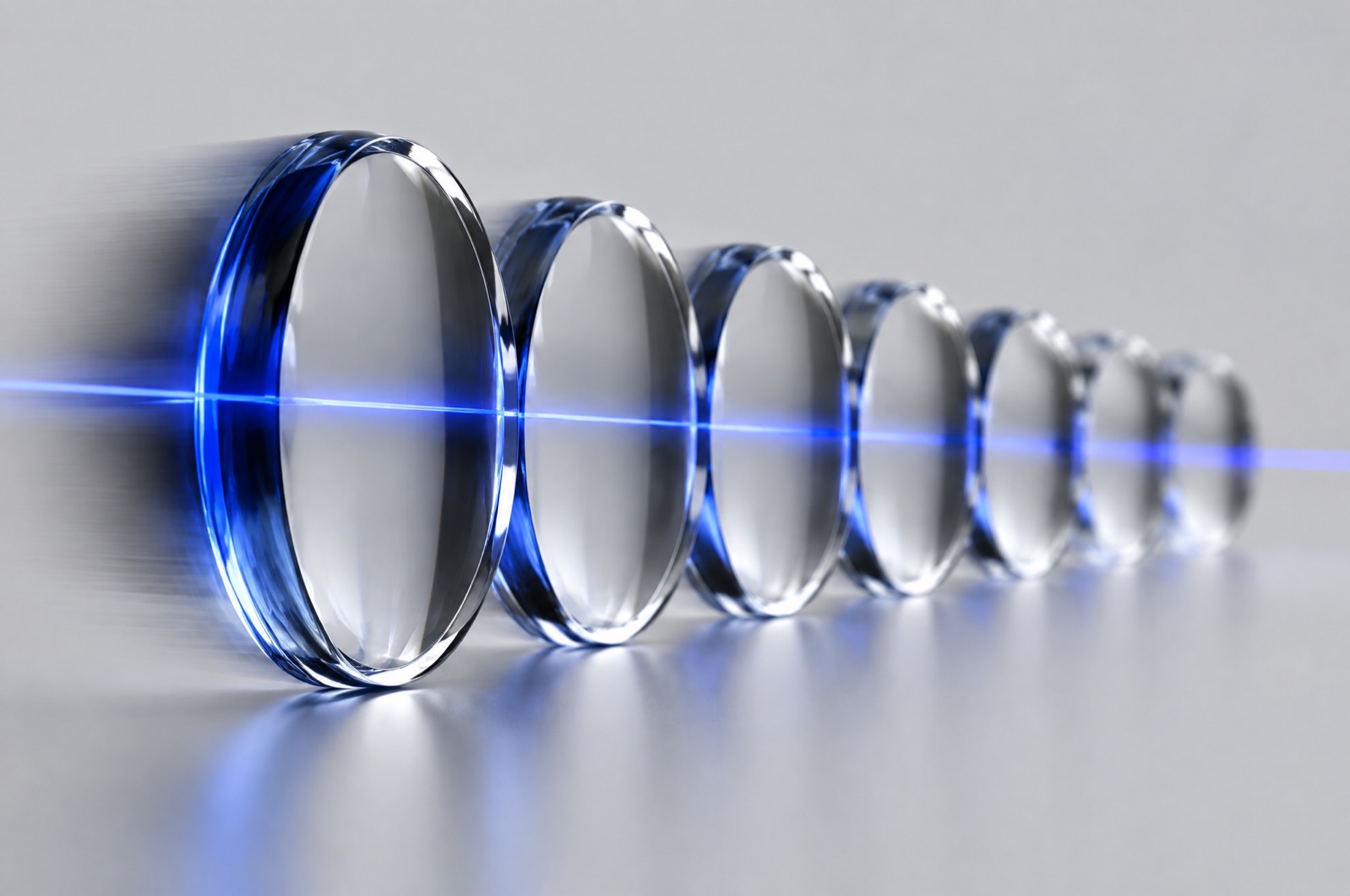 Eine Reihe gleicher Glasscheiben, durch die eine einzelne blaue Lichtlinie gerade hindurchläuft, als Sinnbild für eine präzise Markenvorgabe, die in jedem Text gleich greift.